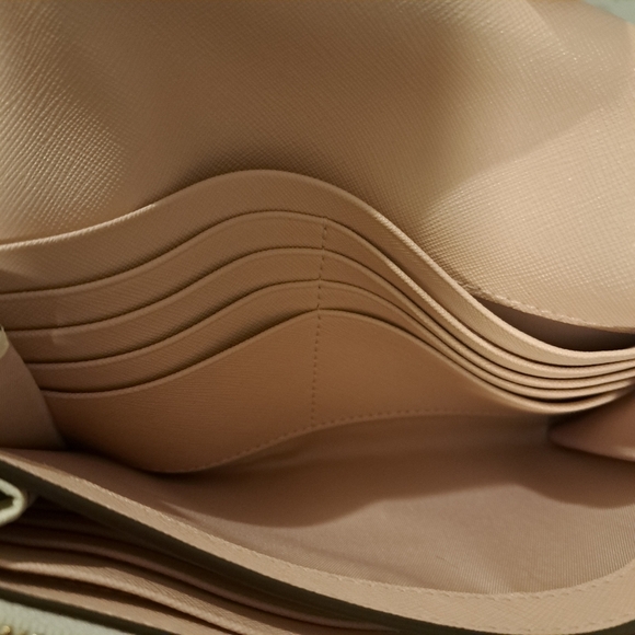 NWOT Tory Burch Robinson White Floral Saffiano Leather Boho Crossbody Purse Bag - Picture 10 of 16